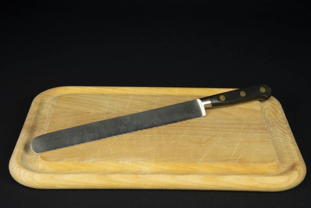 Bread Board & Knife - Jubilee Hire