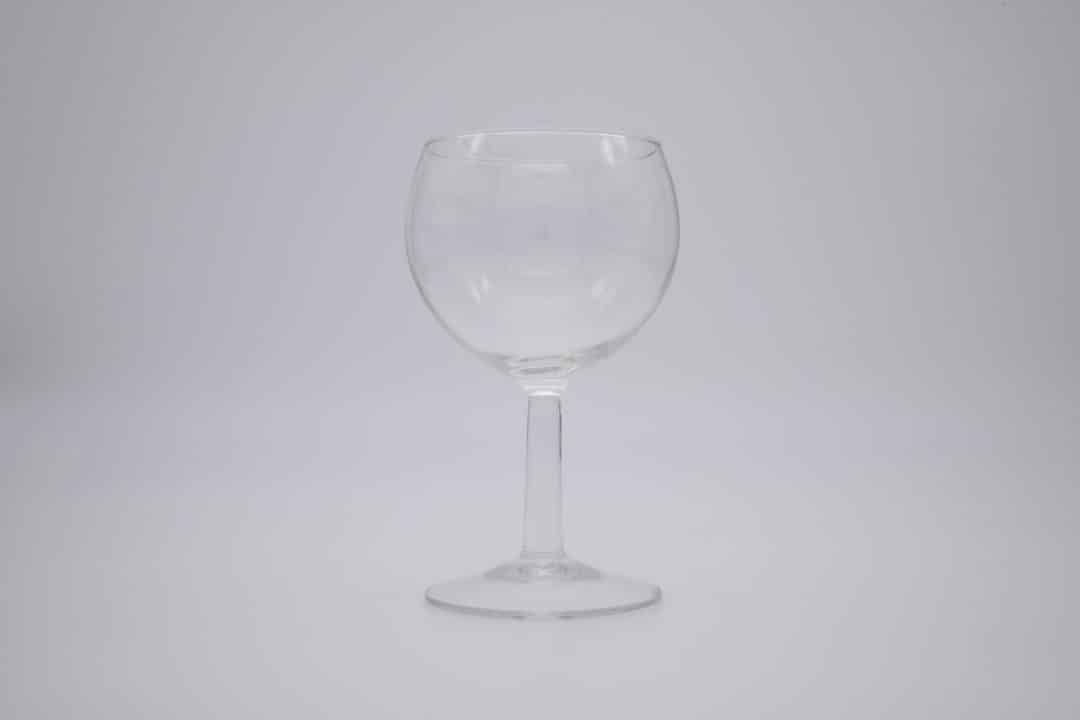 Paris goblet small - Glass hire kent